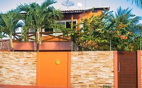 Casa de beira mar com piscina